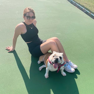 Meet your Posher, Lauren